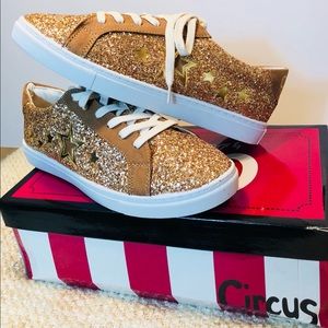 Circus by Sam Edelman Gold “Vanellope” Sneaker